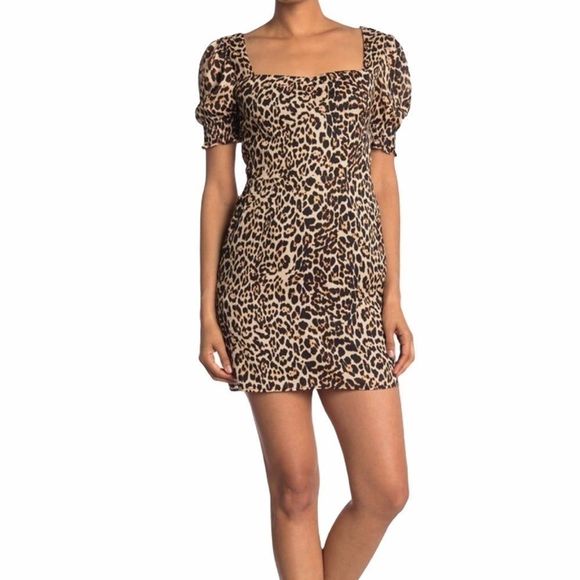 NSR Dresses & Skirts - NSR Animal Print Short Puff Sleeve Mini Dress Small/Medium